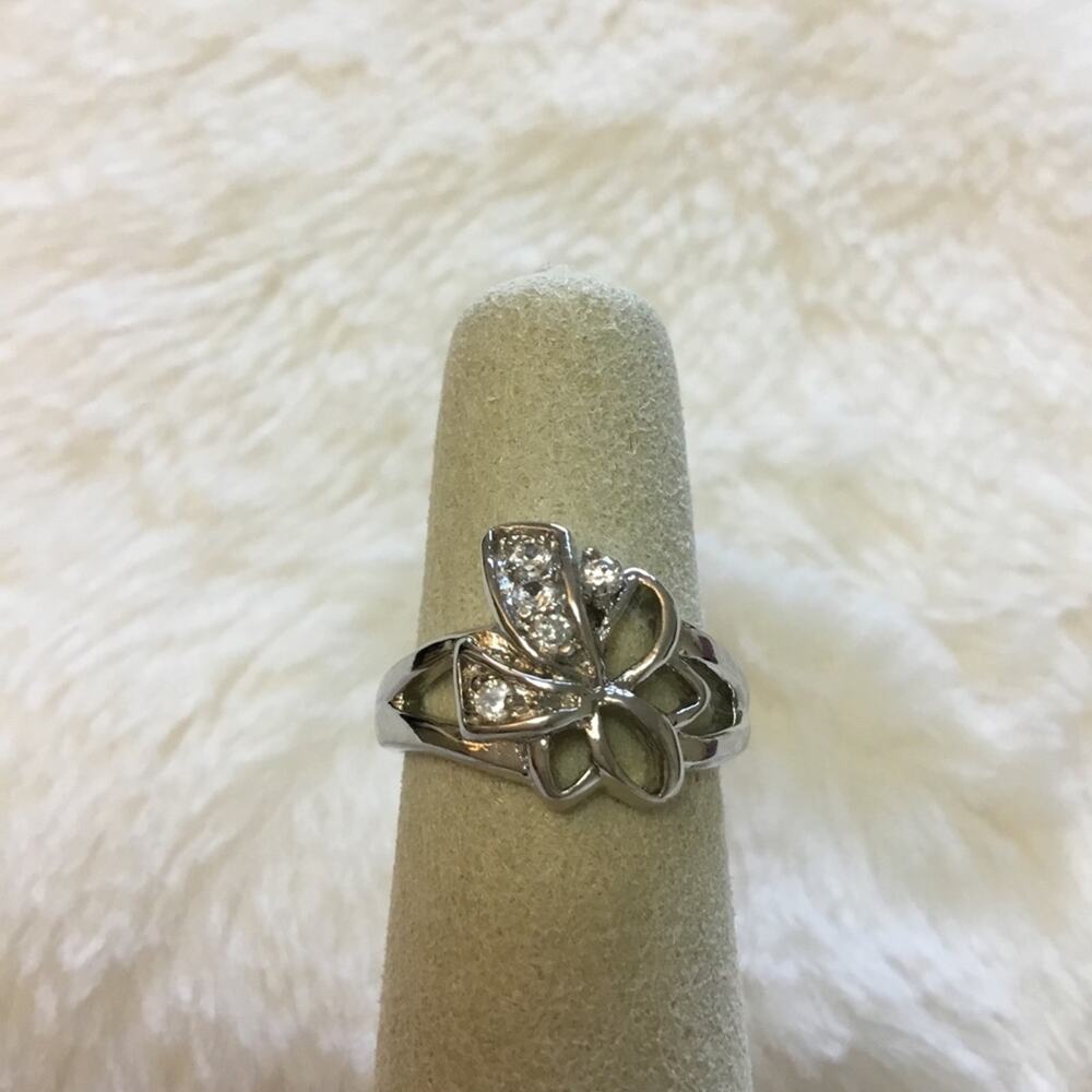 Sterling Silver Flower Ring